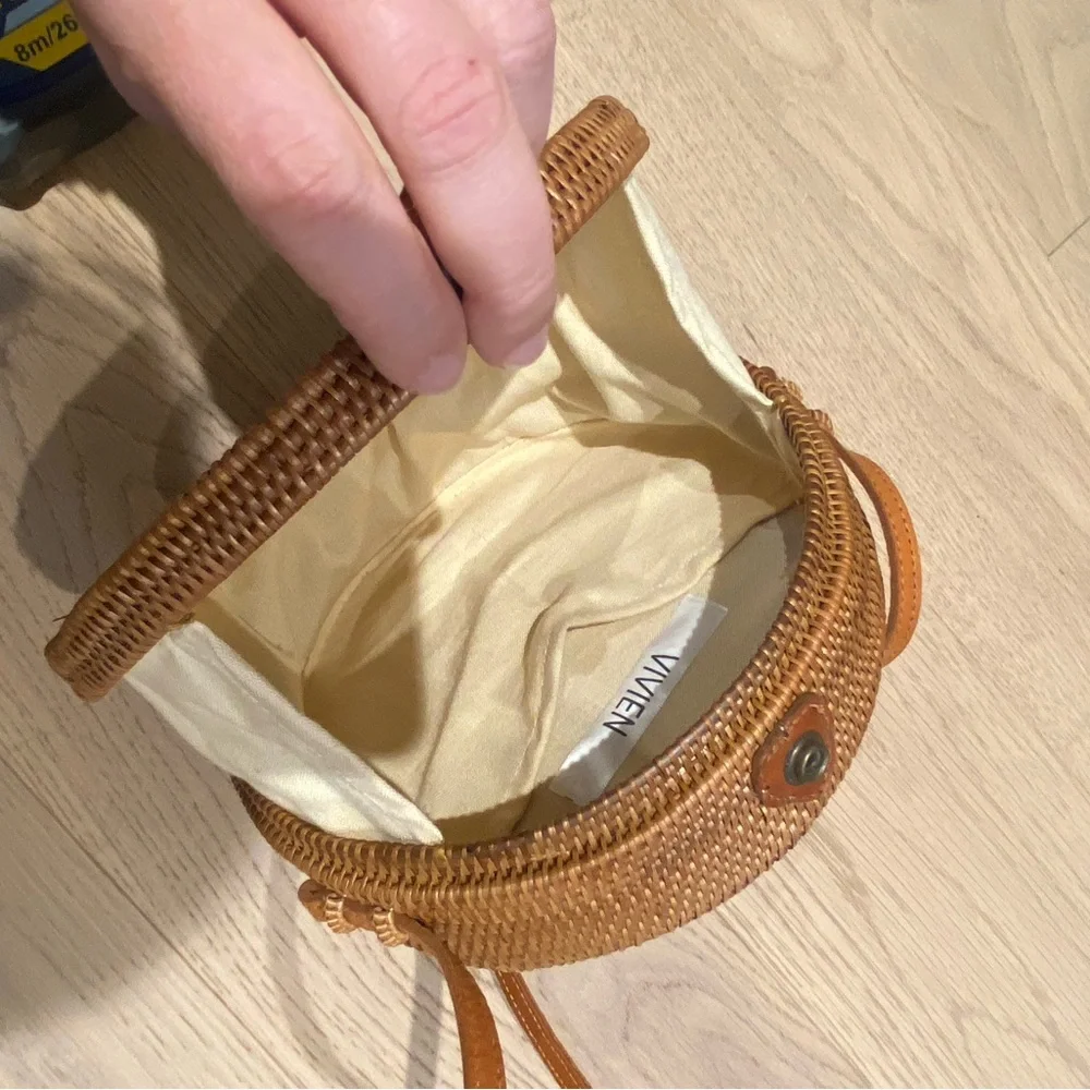 Round Woven Tan Crossbody Bag - Picture 2 of 4